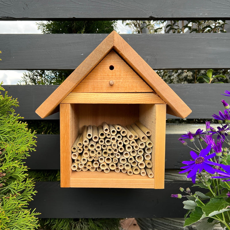 Load image into Gallery viewer, Chalet Cedar Bee House